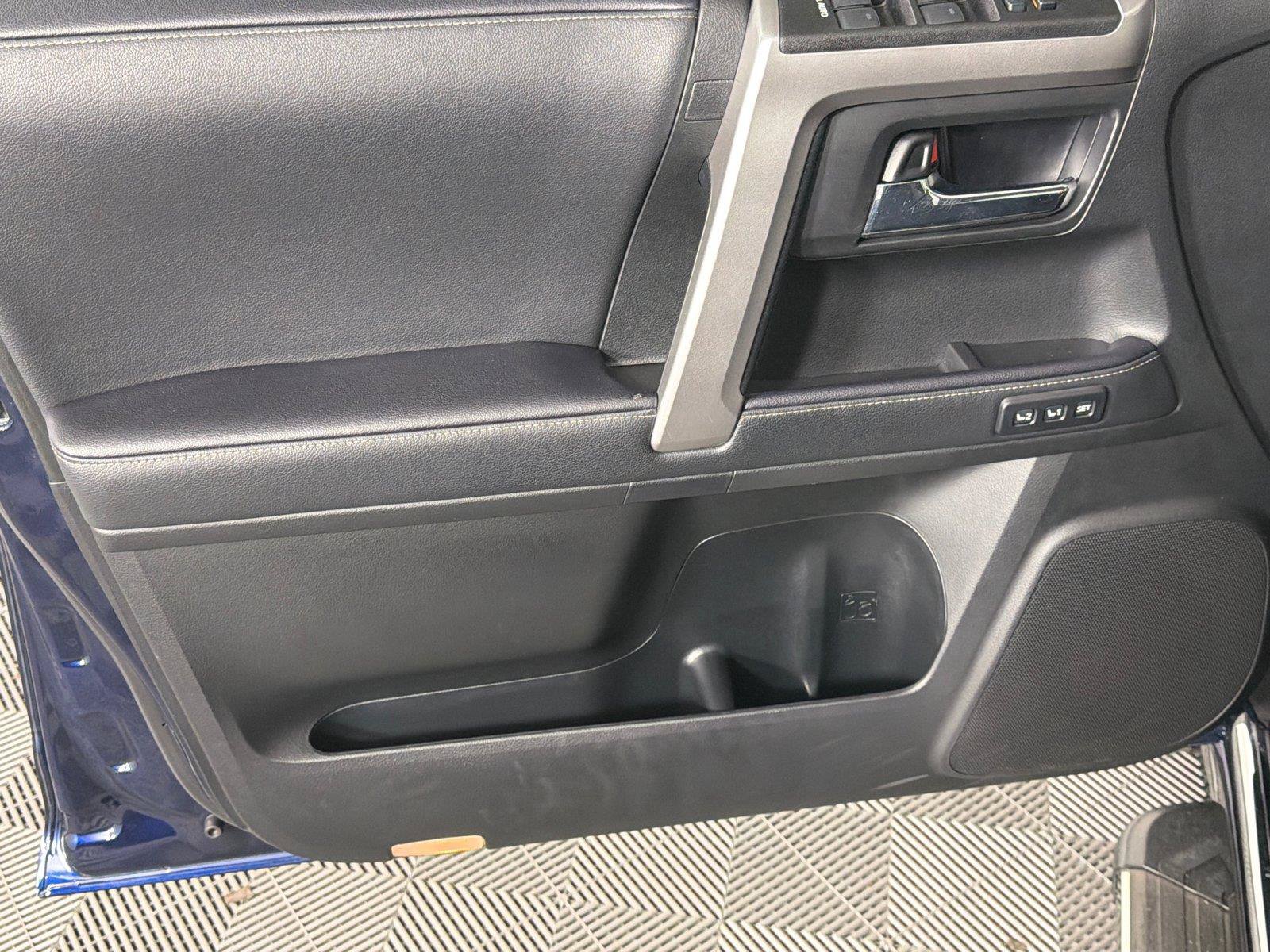 Used 2021 Toyota 4Runner Limited RWD image 10