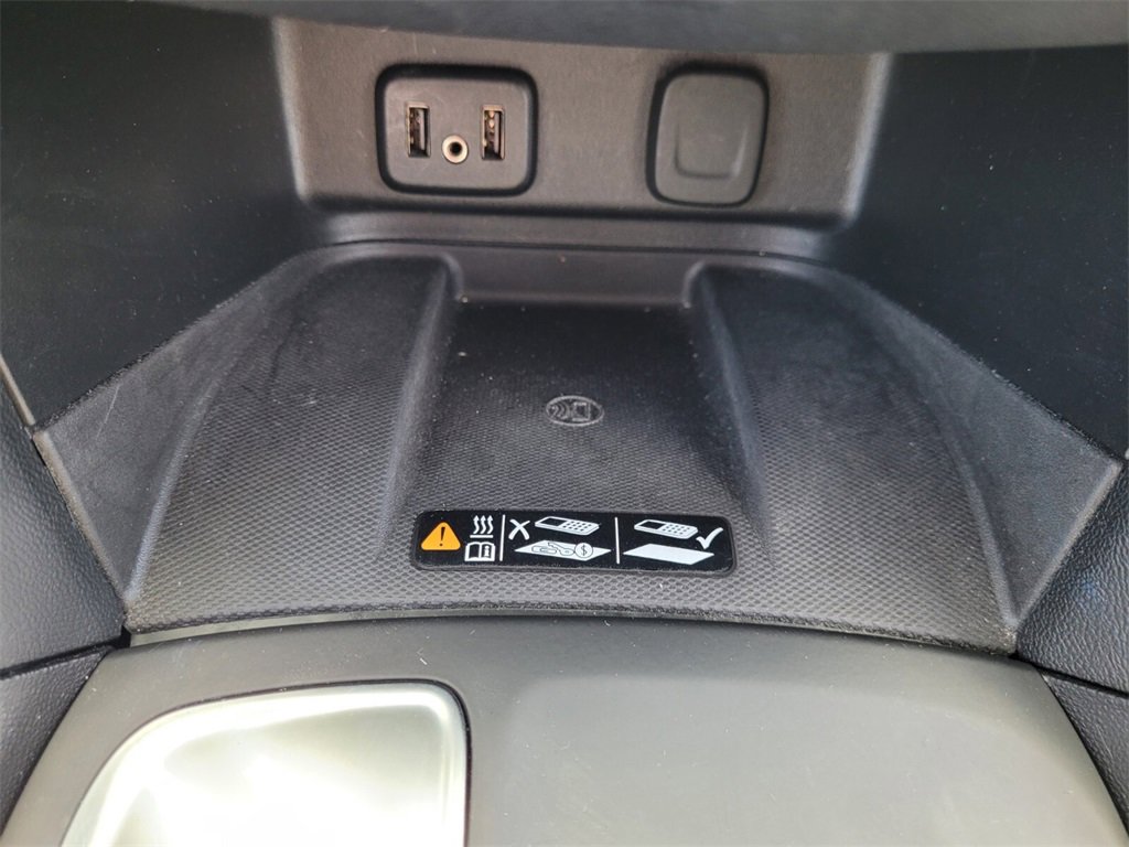 Used 2018 Chevrolet Equinox Premier image 31