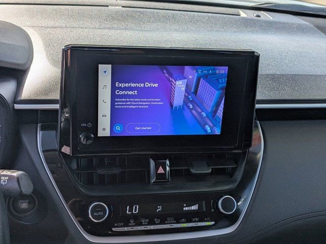 Used 2025 Toyota Corolla Cross LE image 21