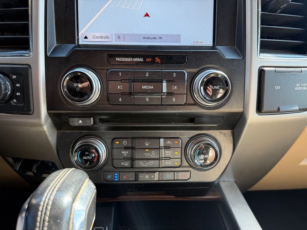 Used 2017 Ford F150 Lariat w/ Equipment Group 502A Luxury image 15