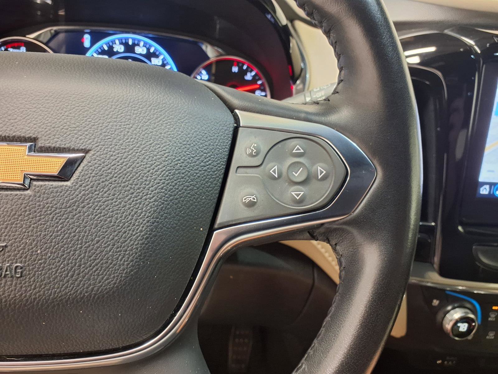 Used 2022 Chevrolet Traverse Premier w/ LPO, Floor Liner Package FWD image 20