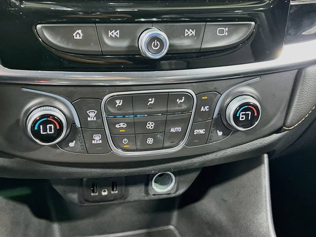 Used 2019 Chevrolet Traverse LT w/ LPO, Blackout Package FWD image 16