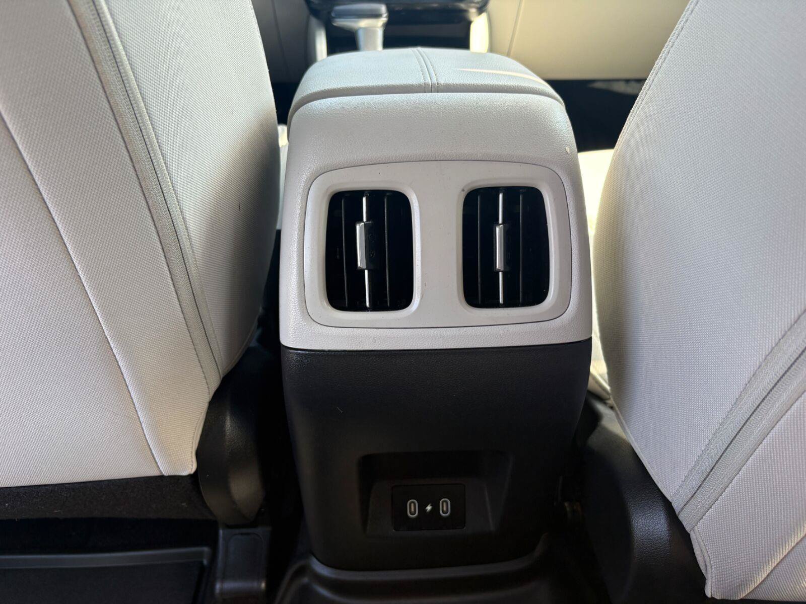 Used 2025 Hyundai Tucson SEL FWD image 19