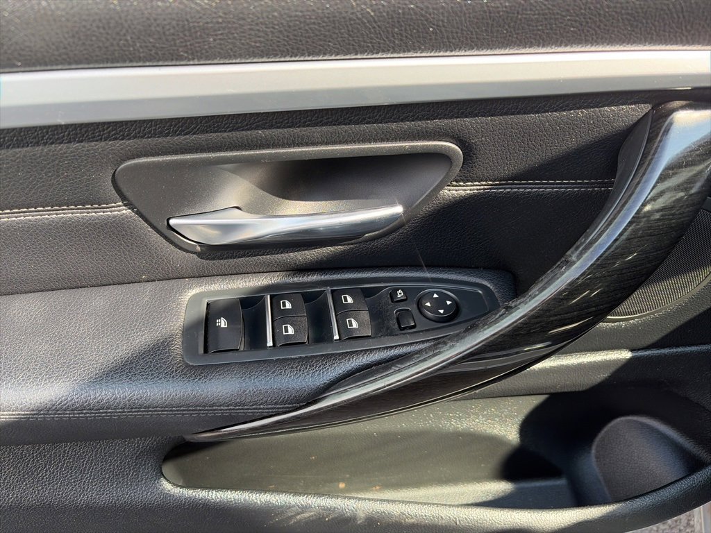 Used 2018 BMW 430i Convertible image 14