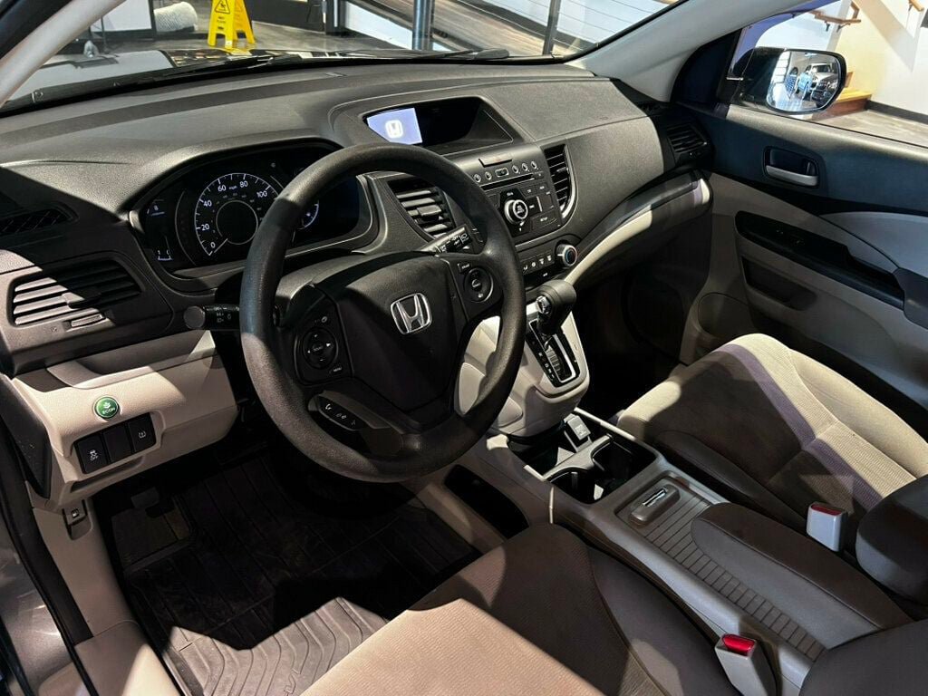 Used 2014 Honda CR-V LX image 9