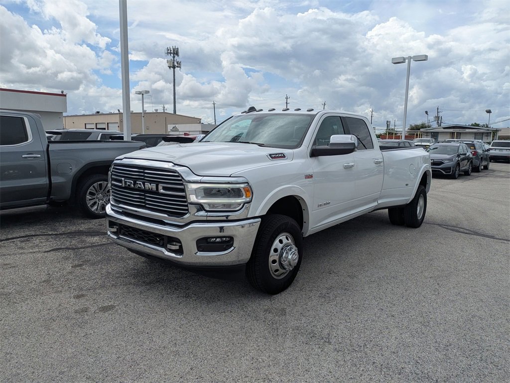 Used 2022 RAM 3500 Laramie w/ Chrome Appearance Group image 8