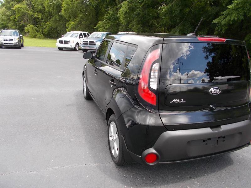 Used 2016 Kia Soul w/ Convenience Package FWD image 4