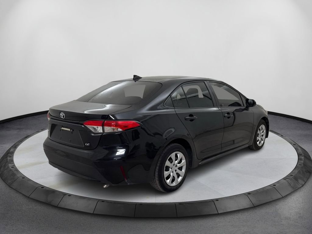 Used 2020 Toyota Corolla LE FWD image 5