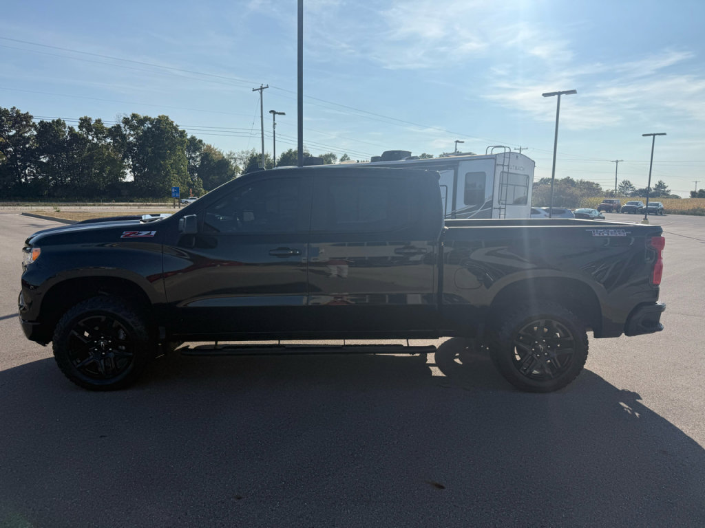 Used 2024 Chevrolet Silverado 1500 LT Trail Boss w/ Protection Package image 6