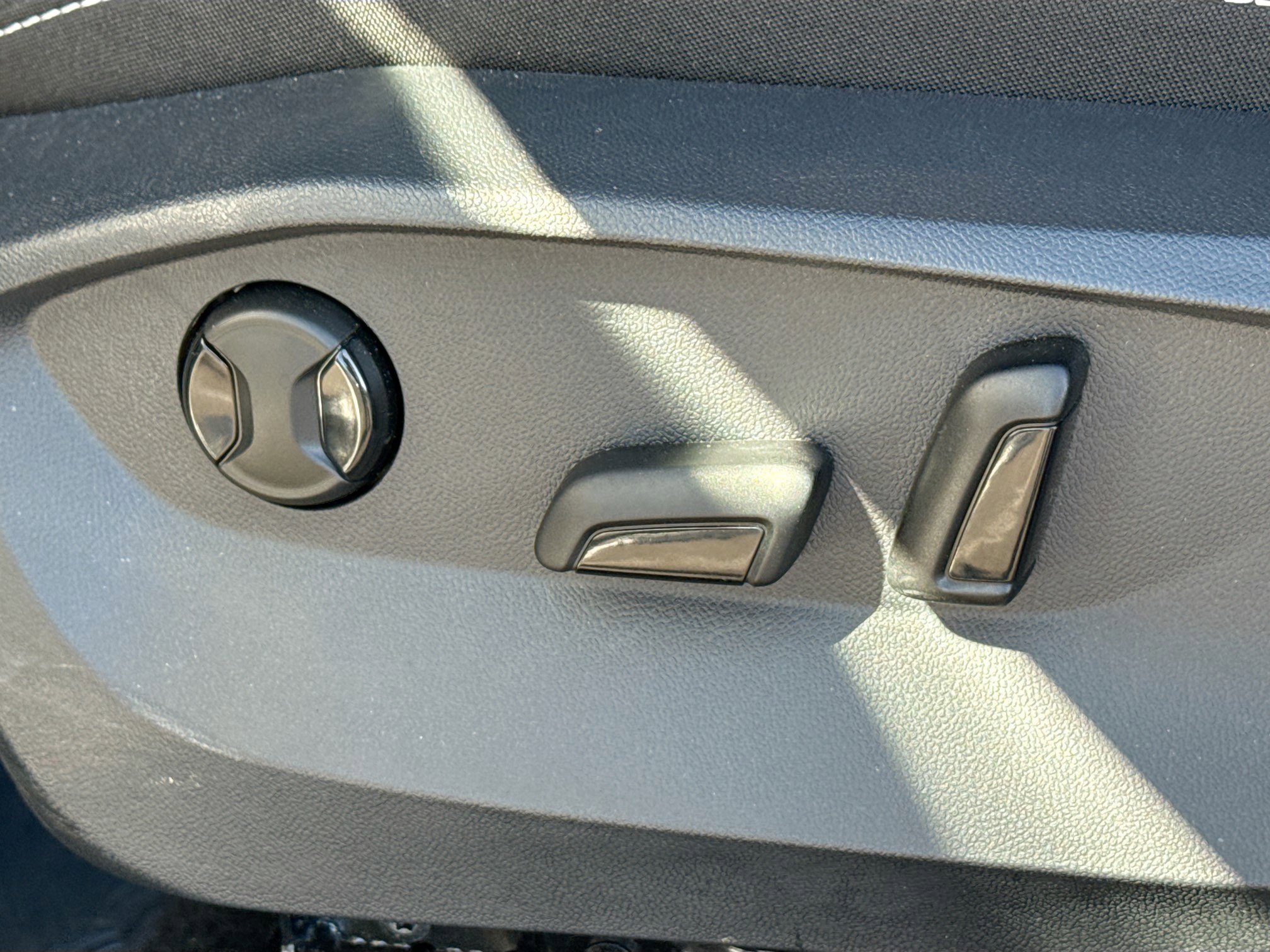 Used 2022 Volkswagen Taos SE image 23