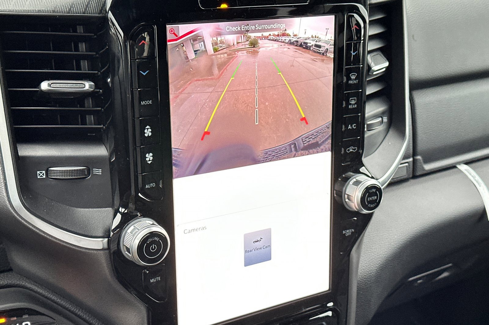 New 2026 RAM 1500 4x4 Crew Cab image 20