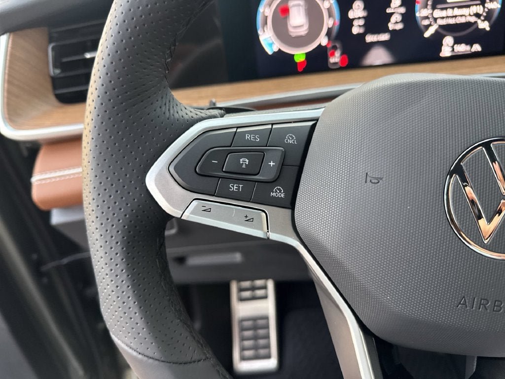 New 2026 Volkswagen Tiguan SEL R-Line AWD/4WD image 20
