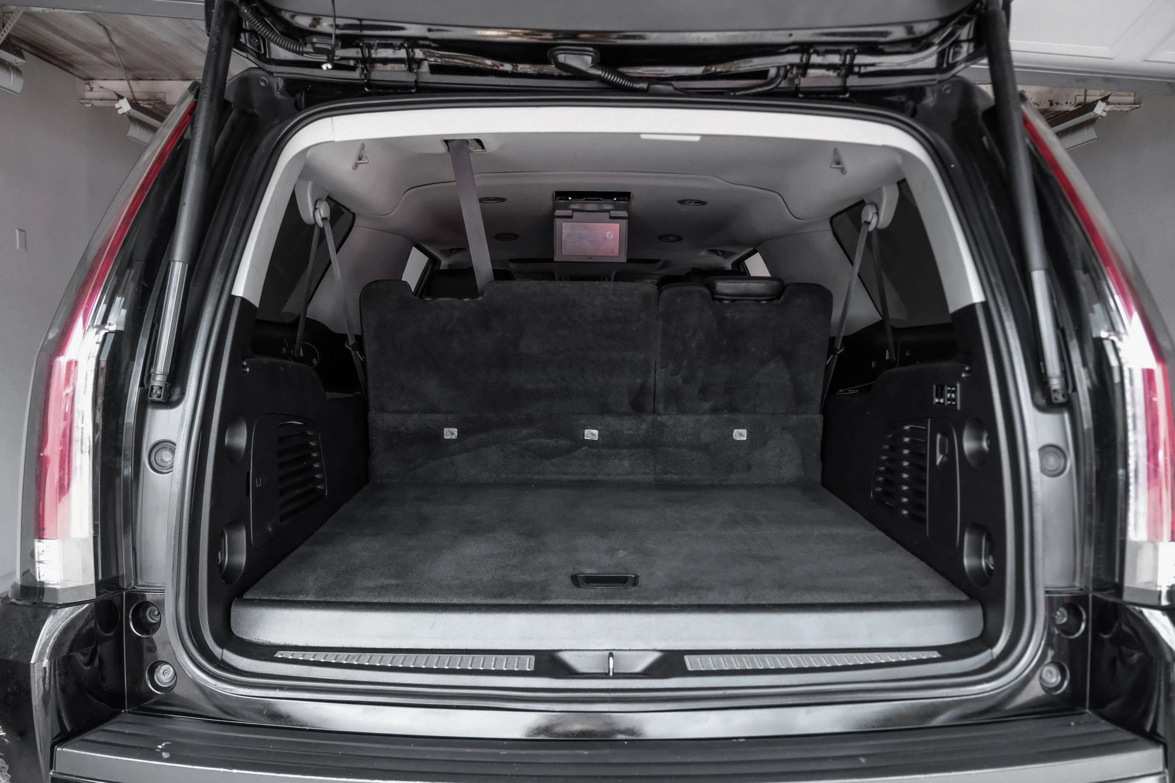 Used 2015 Cadillac Escalade ESV Premium AWD/4WD image 52