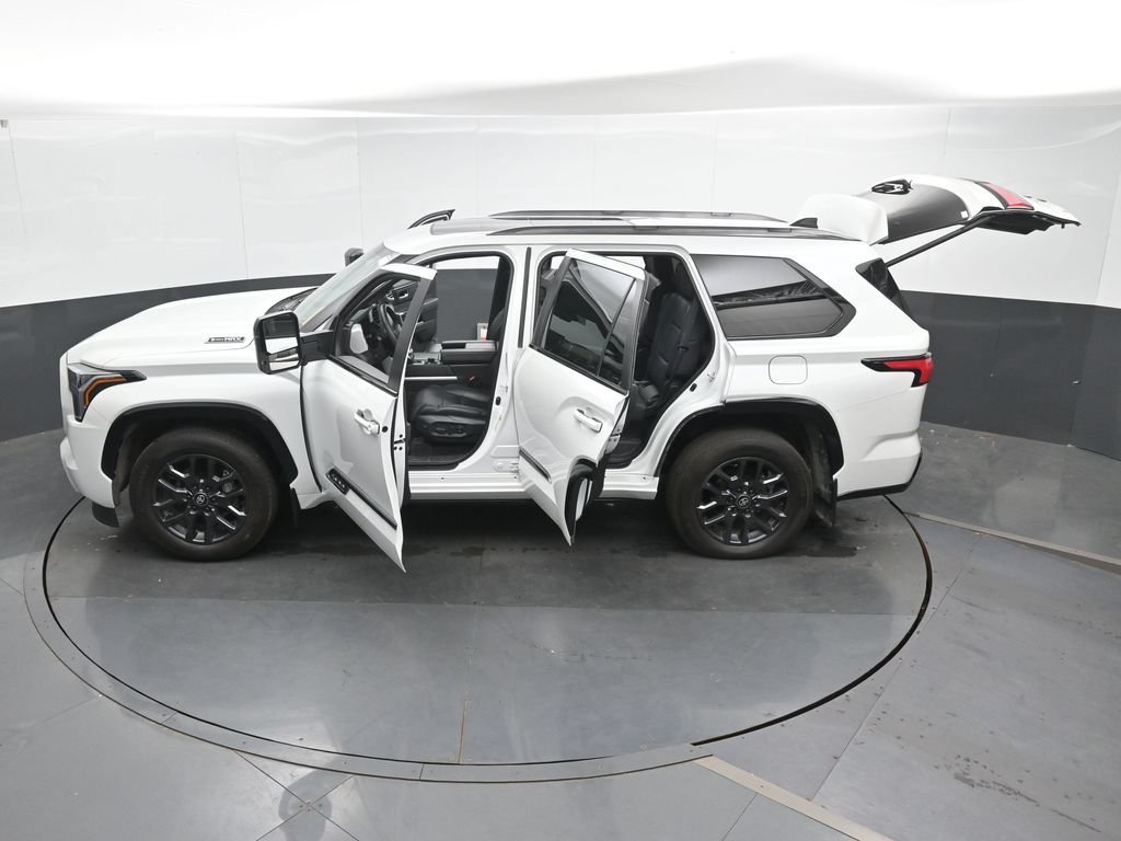 Used 2025 Toyota Sequoia Platinum AWD/4WD image 51
