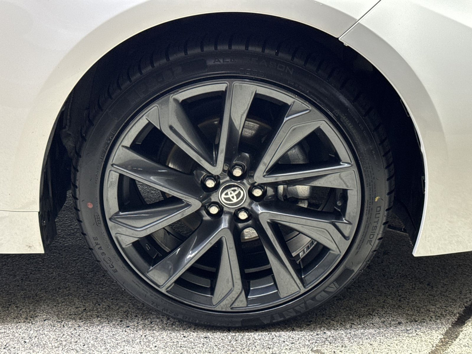 Used 2025 Toyota Corolla SE FWD image 24