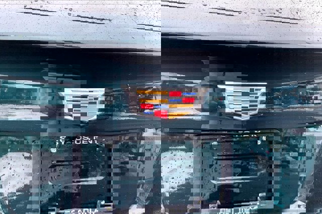 Used 2024 Cadillac XT4 Luxury w/ Cold Weather Package image 31