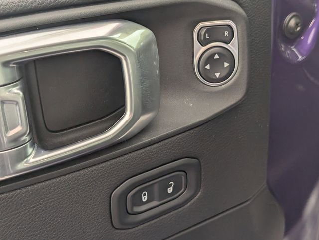 Used 2023 Jeep Wrangler Unlimited Sahara w/ Cold Weather Group image 11