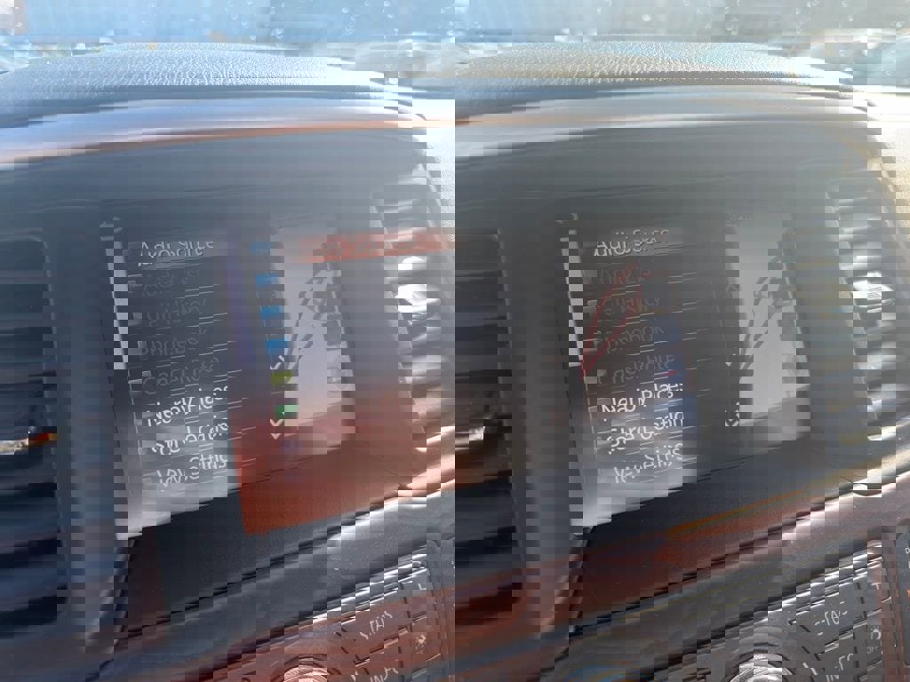 Used 2017 Nissan Pathfinder Platinum w/ Cargo Package image 25