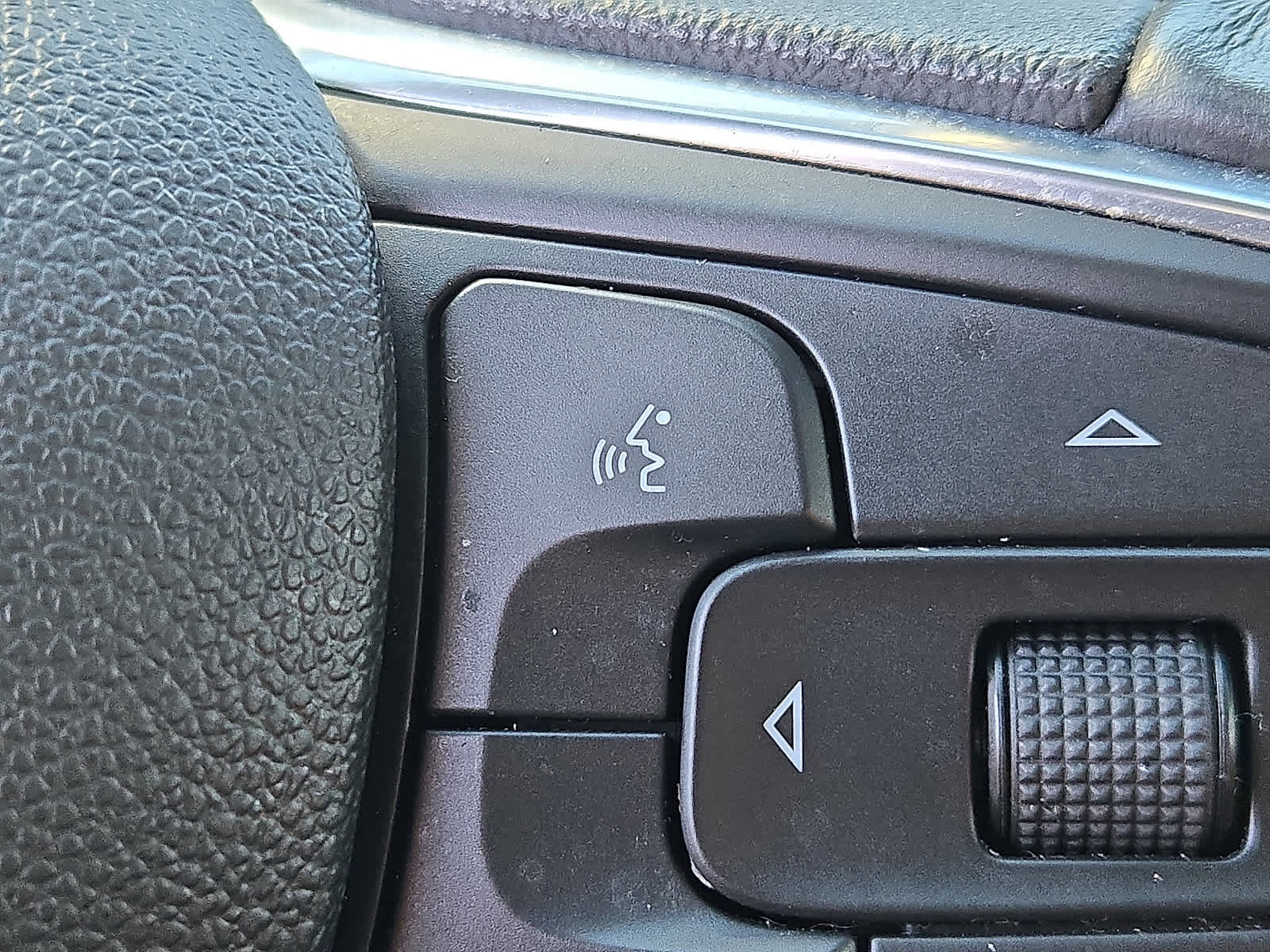 Used 2022 Buick Encore GX Preferred w/ Sport Touring Package image 27