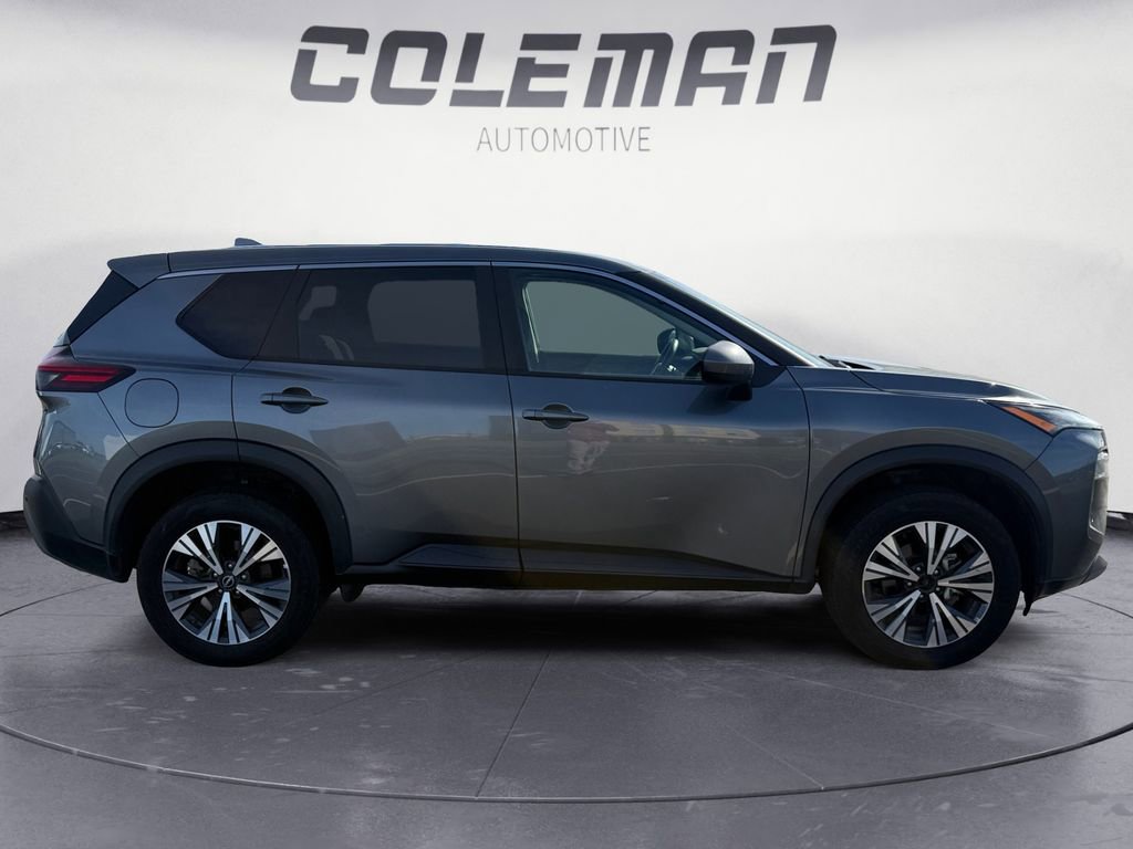 Used 2023 Nissan Rogue SV image 6