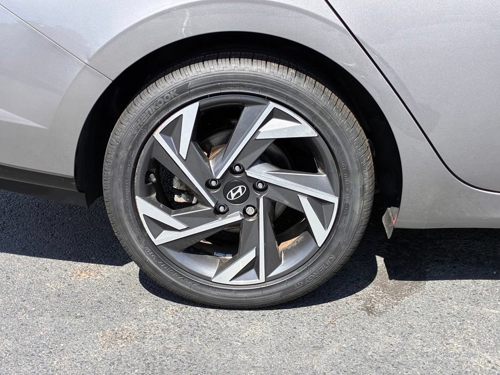 Certified 2024 Hyundai Elantra Limited FWD image 50