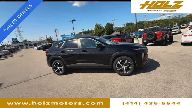 Certified 2024 Chevrolet Trax RS w/ Driver Confidence Package FWD image 9