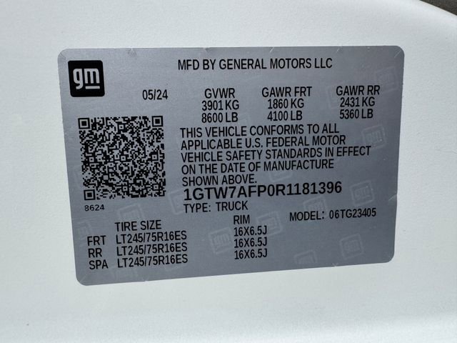 Used 2024 GMC Savana 2500 w/ Driver Convenience Package RWD image 23