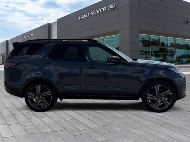 Used 2026 Land Rover Discovery Limited Edition AWD/4WD image 6