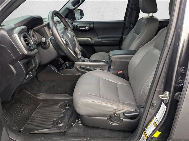 Used 2016 Toyota Tacoma TRD Sport w/ Premium & Technology Package AWD/4WD image 15