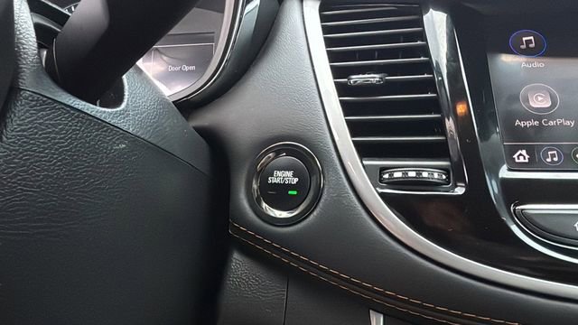 Used 2022 Chevrolet Trax LT w/ Driver Confidence Package image 28