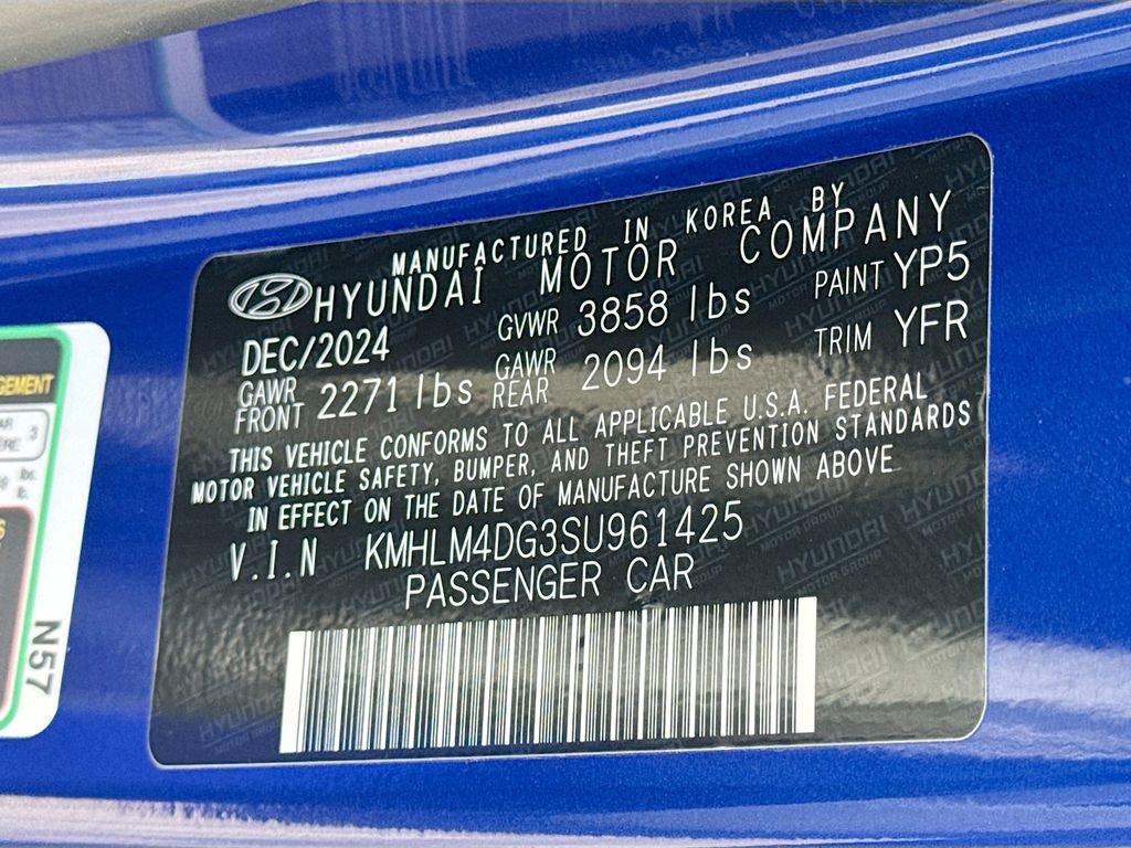 Used 2025 Hyundai Elantra Sport image 39