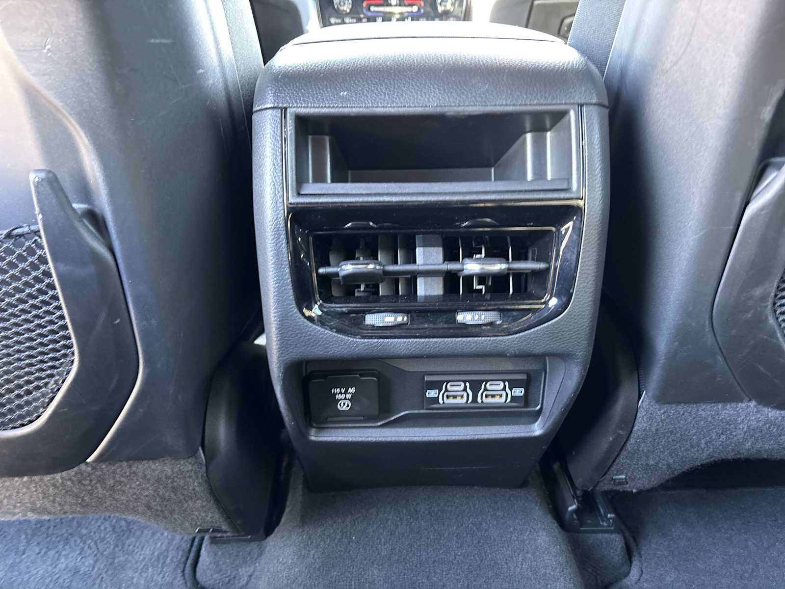 Used 2025 Jeep Grand Cherokee Altitude AWD/4WD image 20