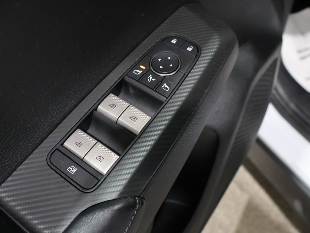 Used 2024 Mitsubishi Outlander SE image 14