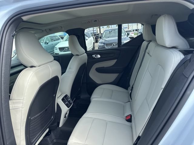 New 2026 Volvo XC40 B5 Ultra w/ Climate Package AWD/4WD image 19
