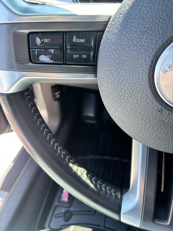 Used 2010 Ford Mustang GT RWD image 13