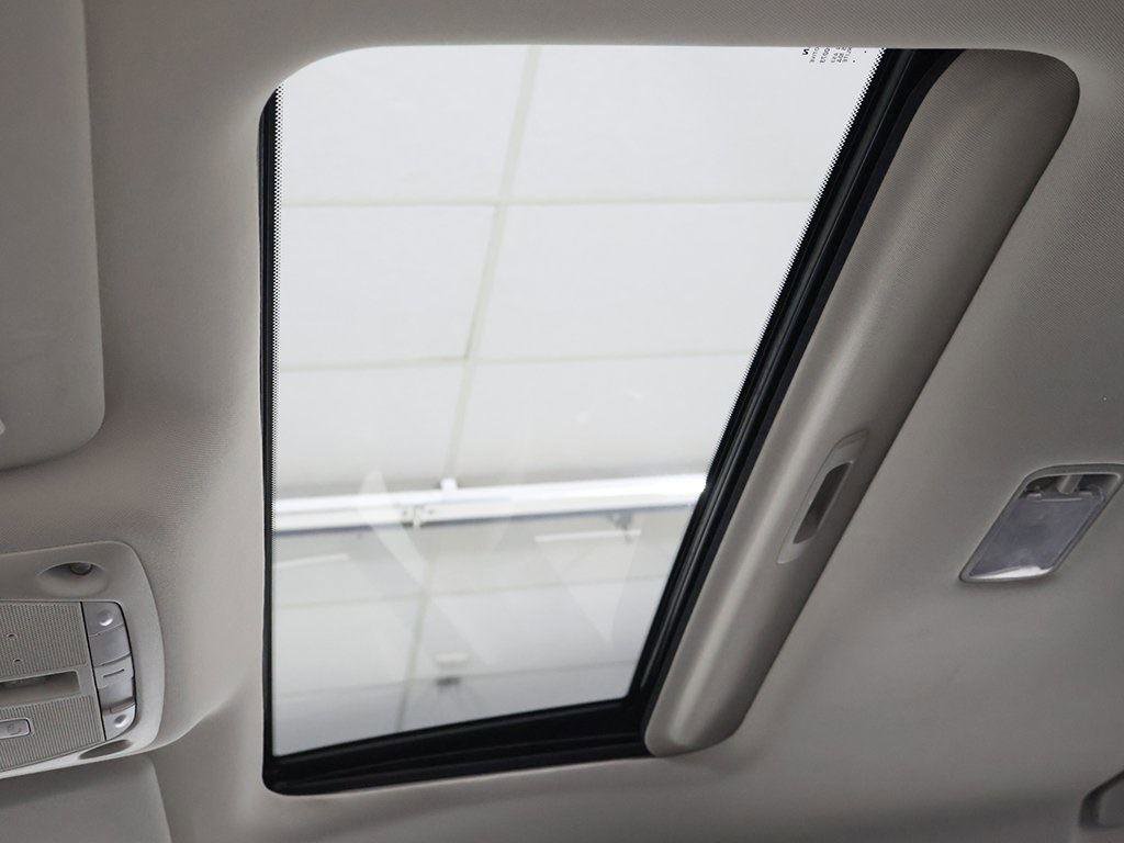 Used 2018 Nissan Rogue Sport SL w/ SL Premium Package image 21