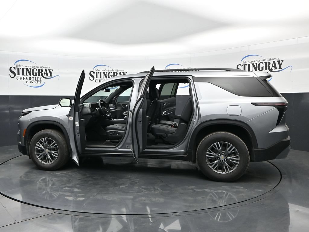 Certified 2025 Chevrolet Traverse LT AWD/4WD image 37
