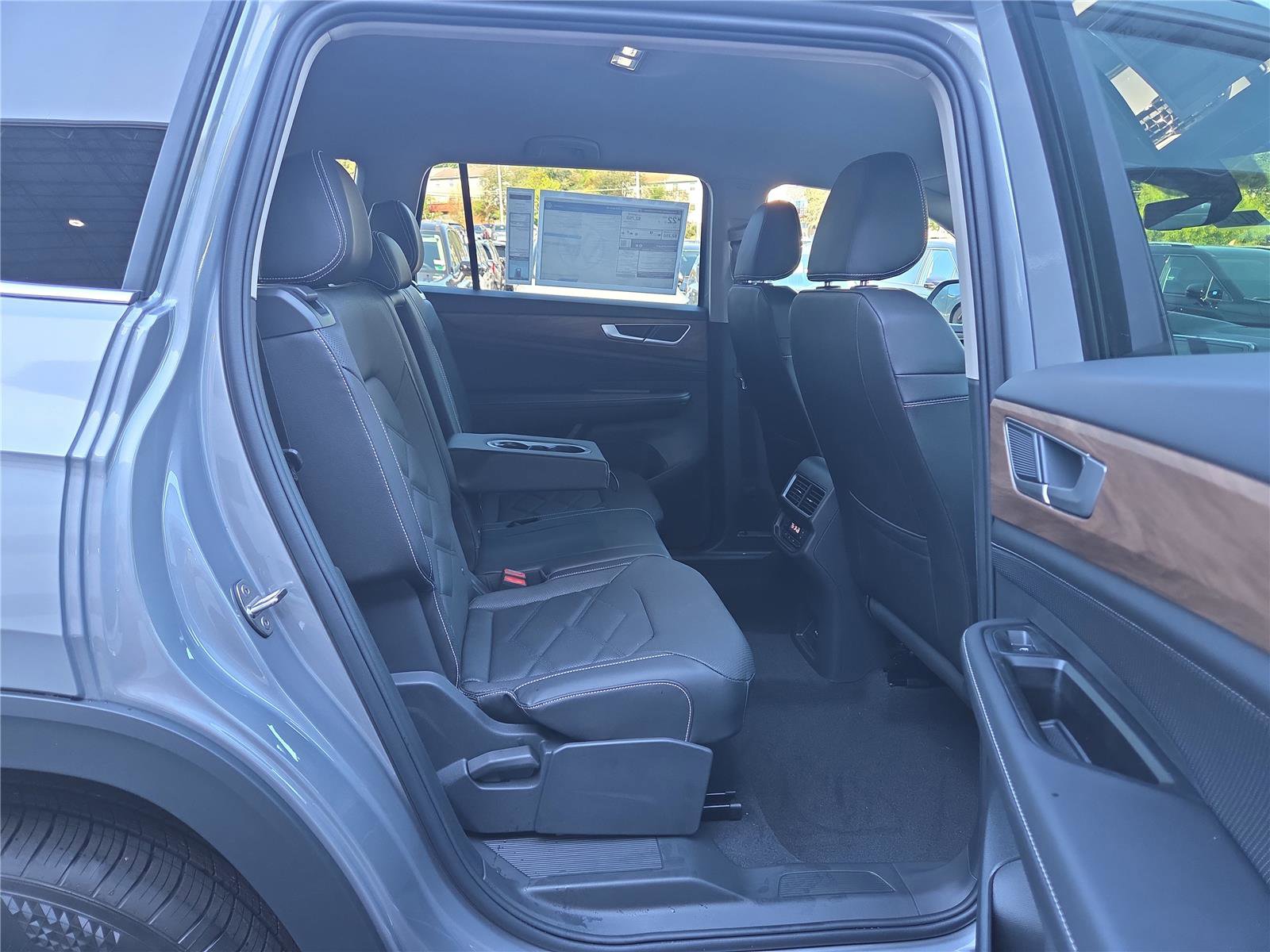 New 2026 Volkswagen Atlas SE image 31