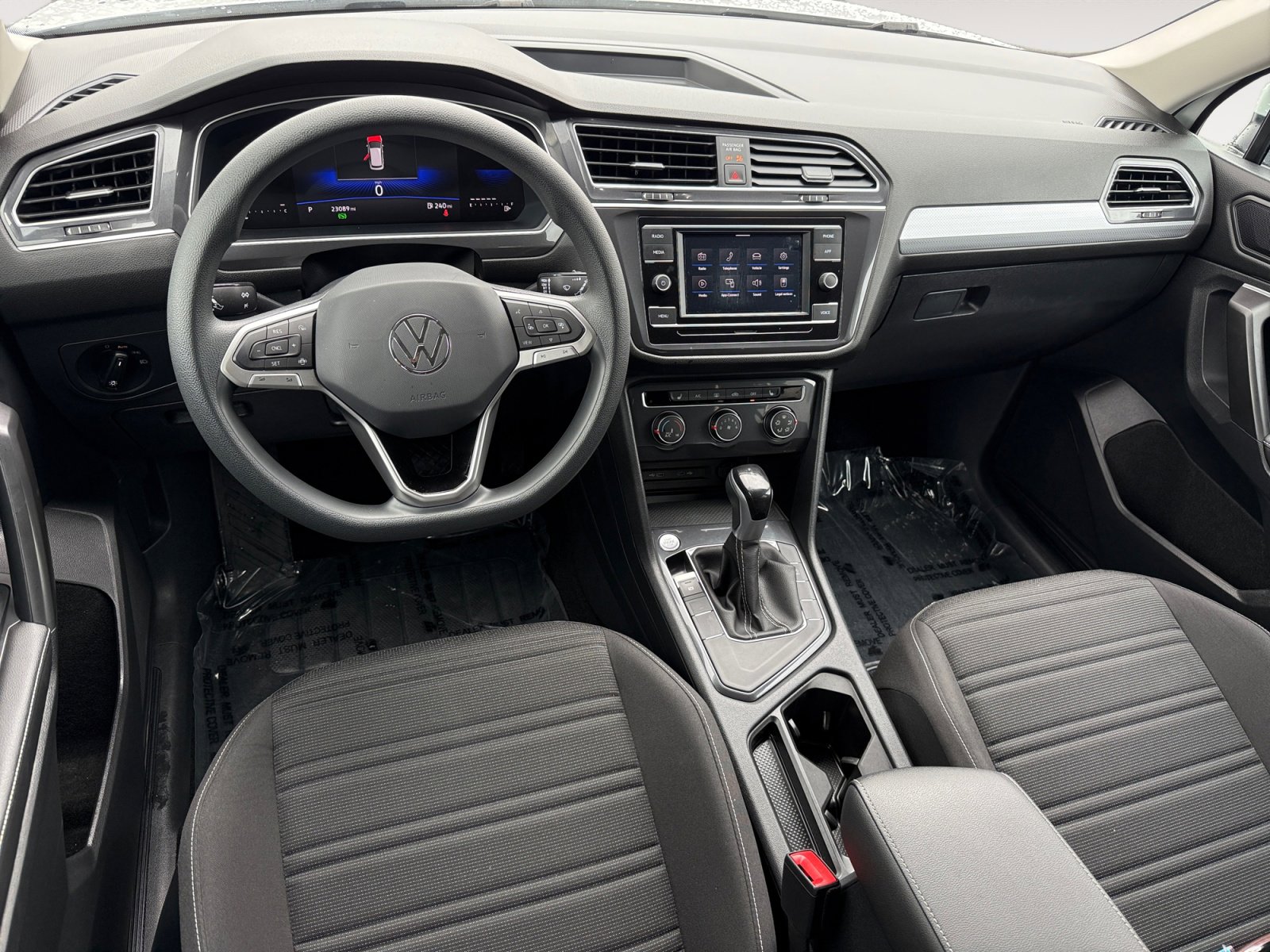 Used 2023 Volkswagen Tiguan S FWD image 15
