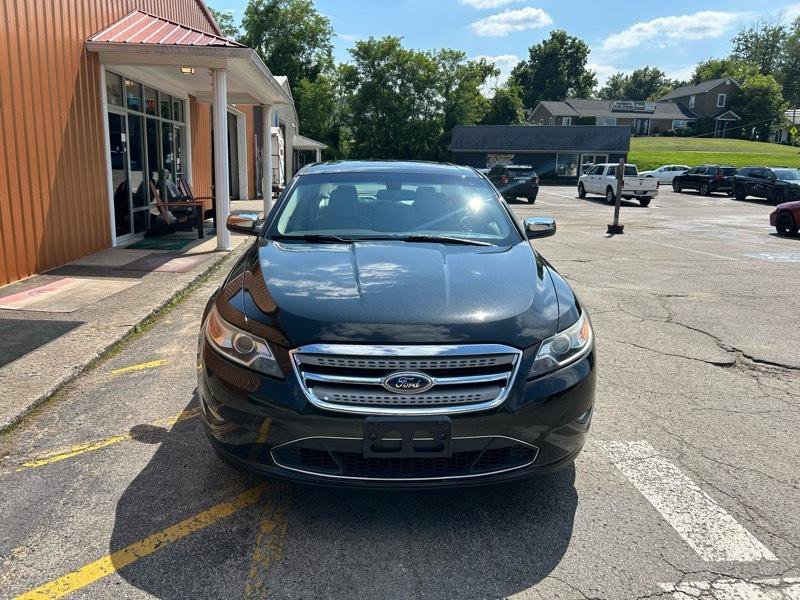 Used 2010 Ford Taurus Limited FWD image 3
