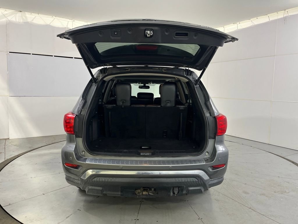 Used 2018 Nissan Pathfinder Platinum image 13