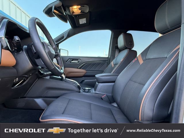 Certified 2025 GMC Canyon AT4 w/ LPO, Off Road Lift Package image 30