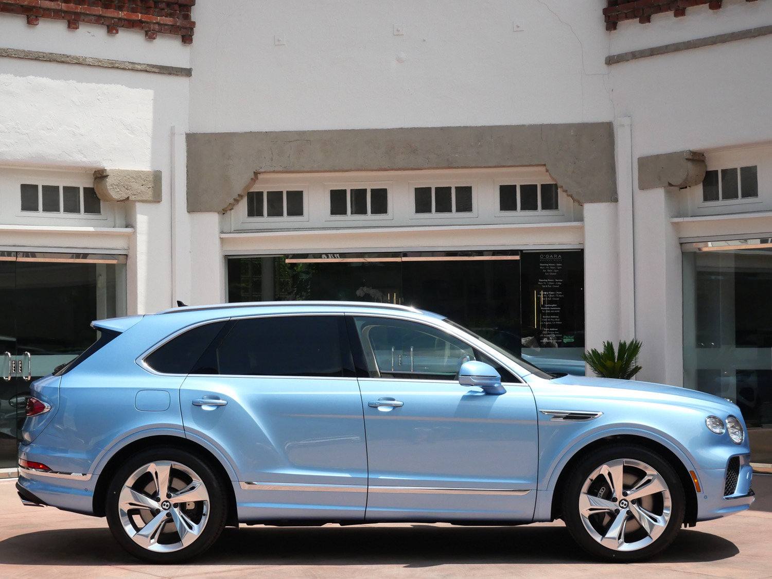 New 2026 Bentley Bentayga AWD/4WD image 5