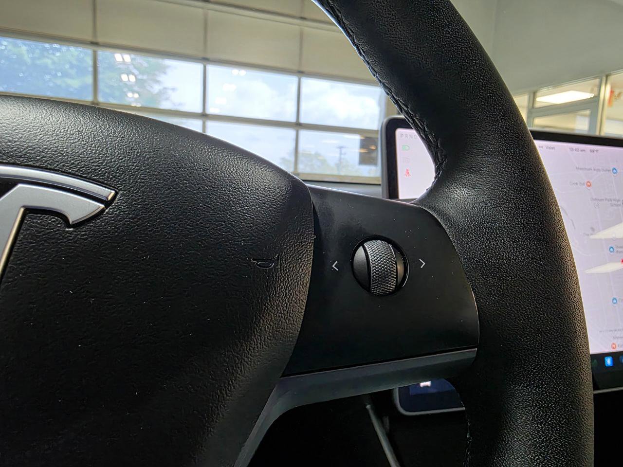 Used 2021 Tesla Model Y Long Range AWD/4WD image 40