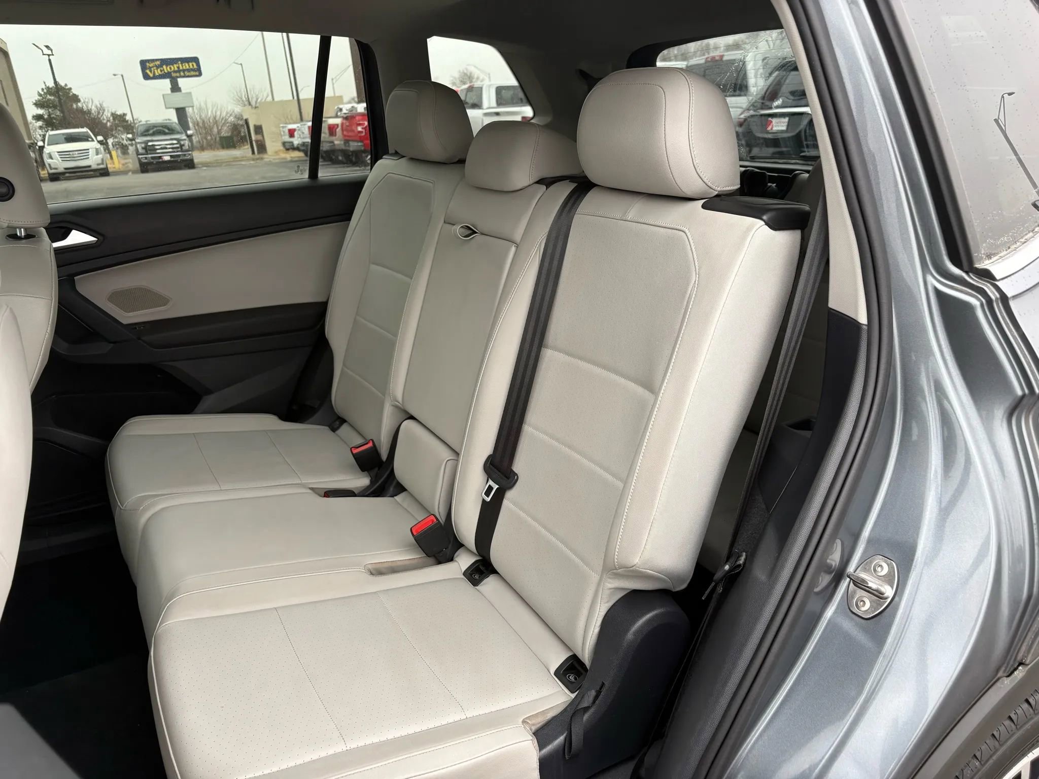 Used 2019 Volkswagen Tiguan SEL image 24