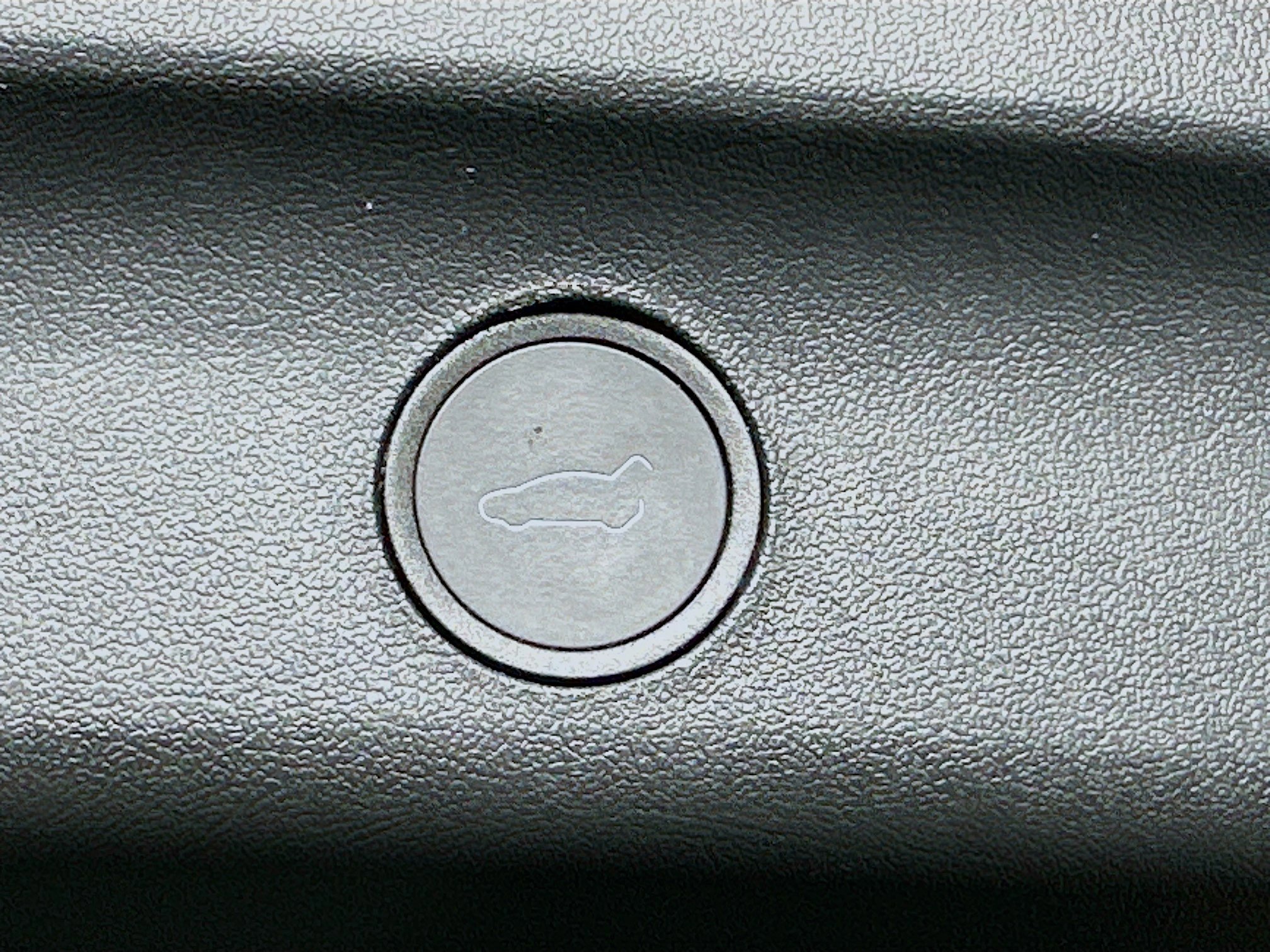 Used 2024 Tesla Model Y Long Range image 28