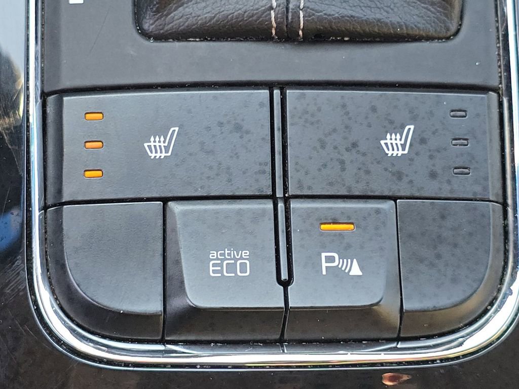 Used 2018 Kia Sedona EX image 4