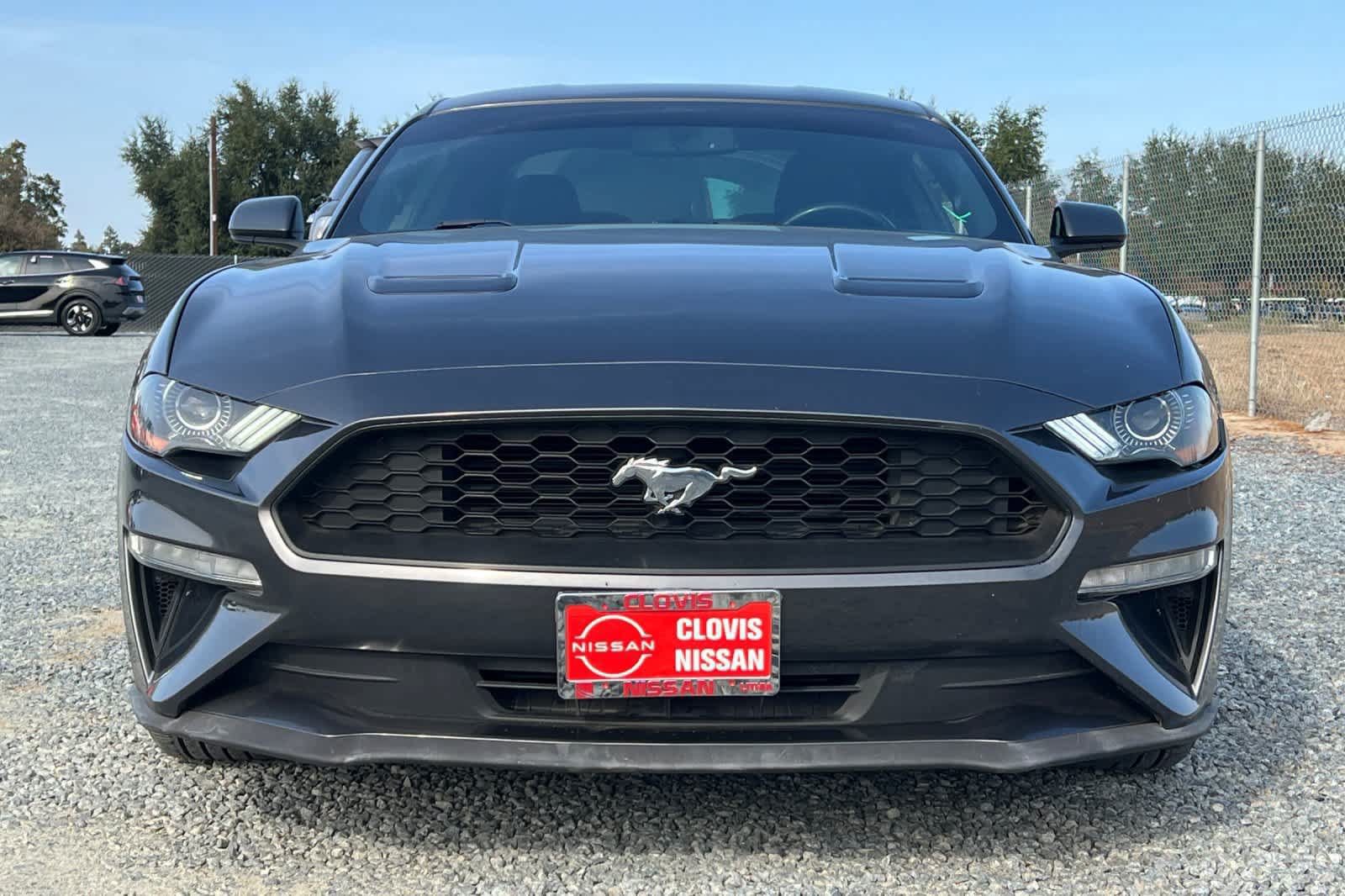 Used 2018 Ford Mustang Coupe w/ Equipment Group 101A RWD image 9