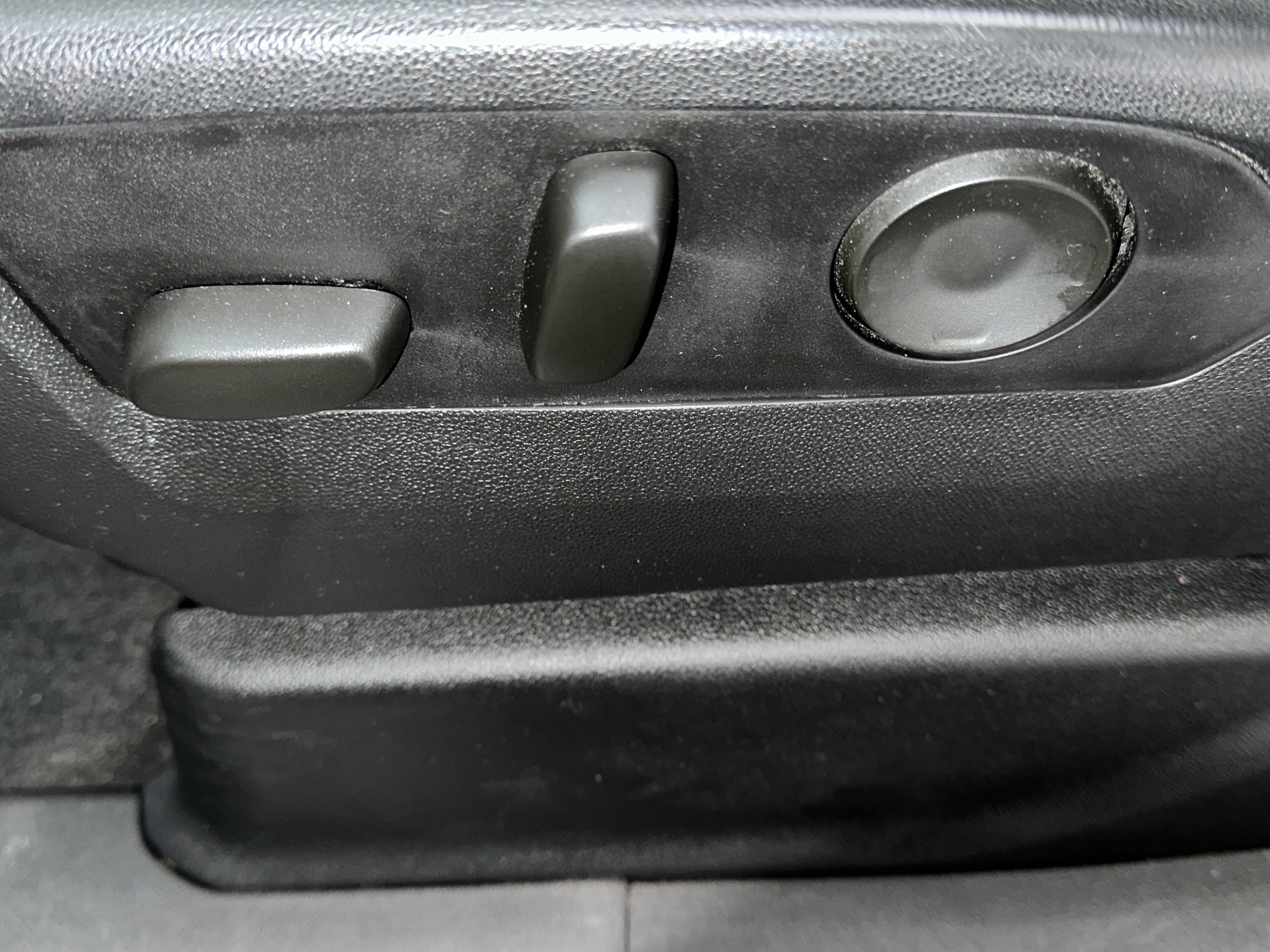 Used 2021 Chevrolet Tahoe Premier w/ Premium Package image 23