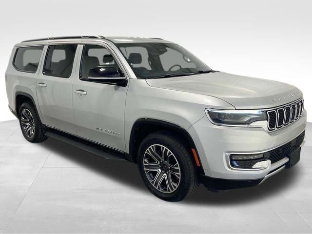 Used 2024 Jeep Wagoneer L Series II w/ Flexible Seating Group image 3